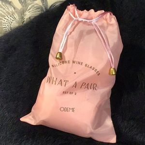 Silicone wine glasses